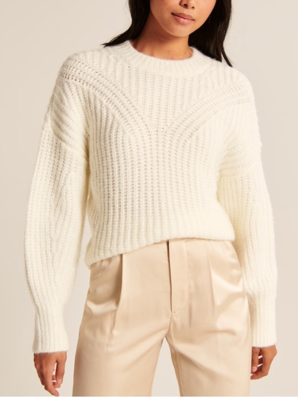 A&F fluffy crewneck sweater cream ribbed knit size medium